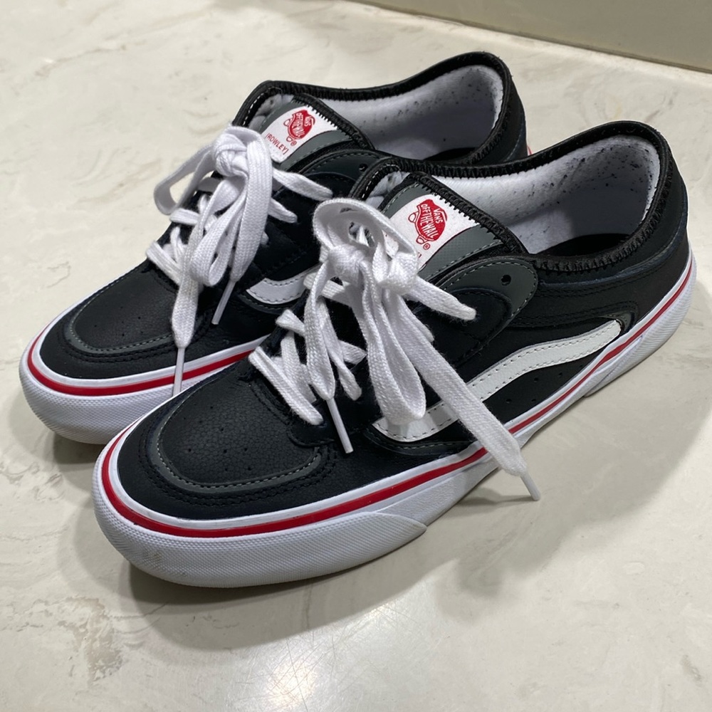 vans rowley pro classic Men’s 7.5 men’s Black White Red USED